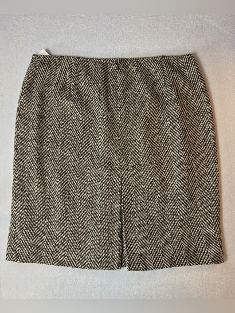 90s Vintage Body by Victoria Herringbone Wool Skirt | Y2K with Back Vent - Sz 10